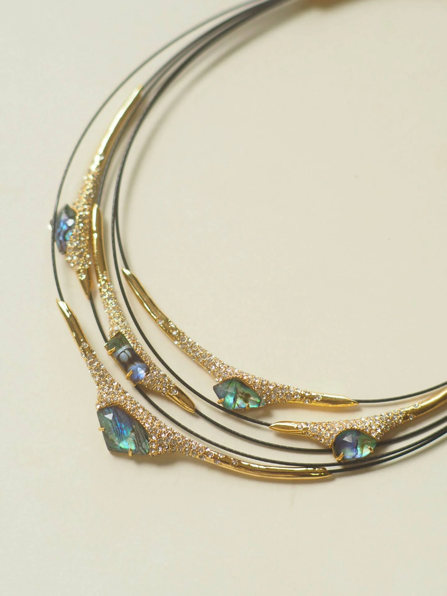 Multi-Layer Mother-of-Pearl Necklace Decorative Detail