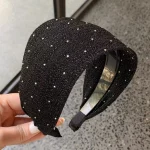 Sparkling crystal hairband for women